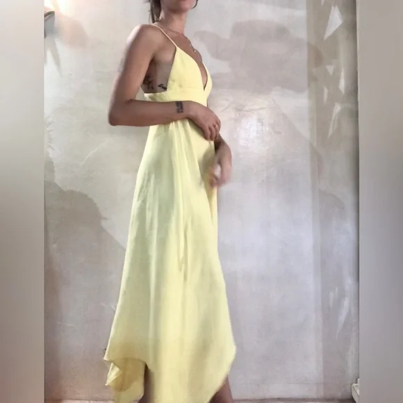 MOSCHINO BOUTIQUE Pastel Yellow Baby Doll Midi Asymmetrical Dress size 6 - Picture 1 of 13